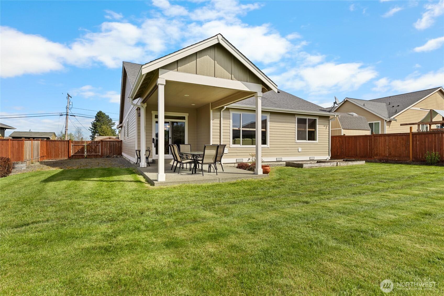 1571 Collins Road Buckley, WA 98321 - Photo 17 of 34