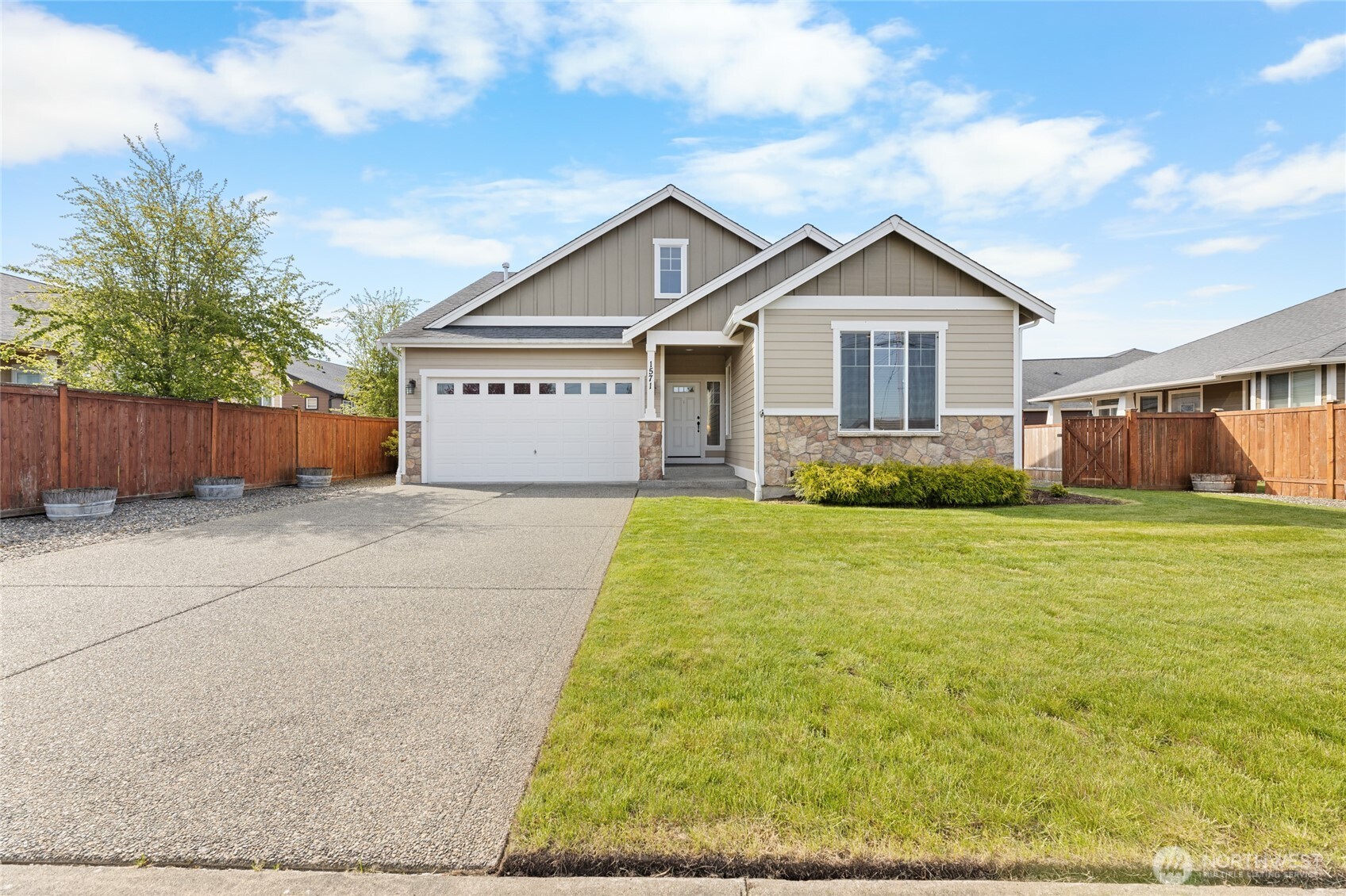 1571 Collins Road Buckley, WA 98321 - Photo 3 of 34