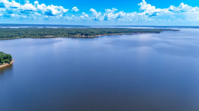 $289,999 | 169 County Road 4945, Etoile, TX 75944