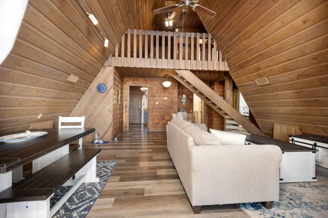 $289,999 | 169 County Road 4945, Etoile, TX 75944