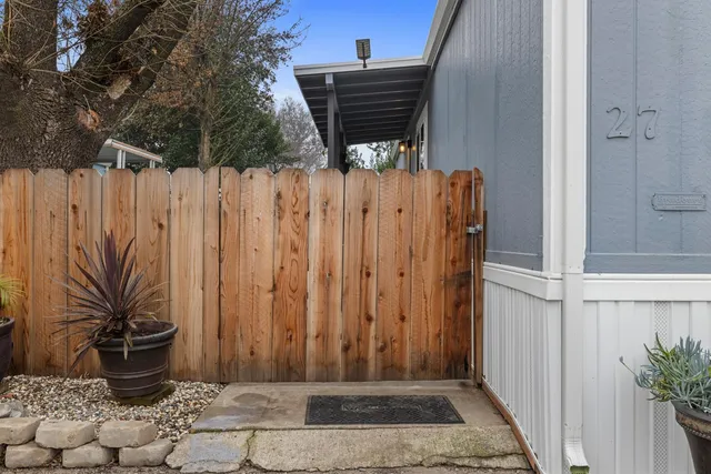 $199,000 | 5100 N Highway, Unit 27, Stockton, CA 95212