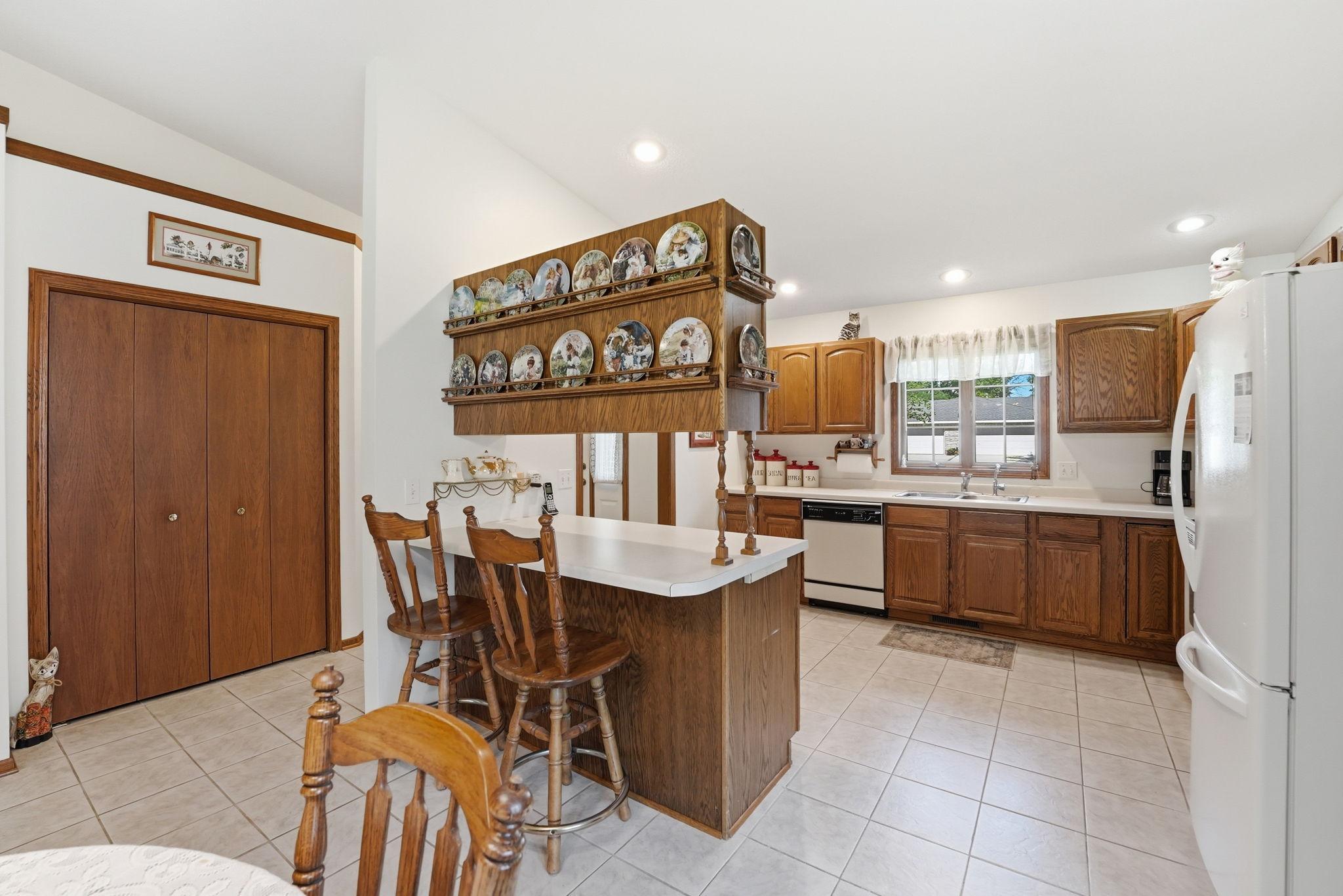2706 9th Street Southwest Willmar, MN 56201 - Photo 15 of 36