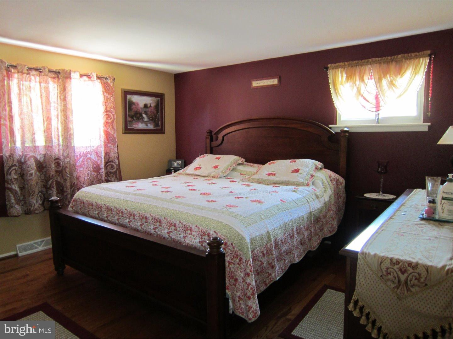 85 Sioux Road New Britain, PA 18901 - Photo 9 of 20 Bedroom - Main