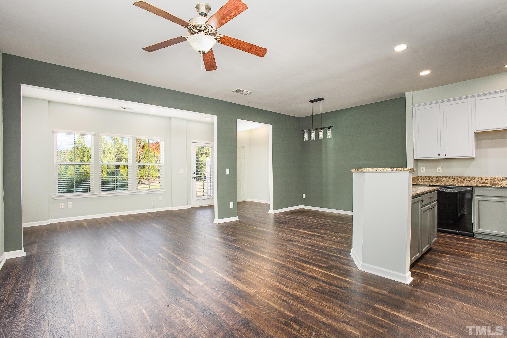 410 Panorama View Loop Cary, NC 27519 - Photo 7 of 17 Photo #7