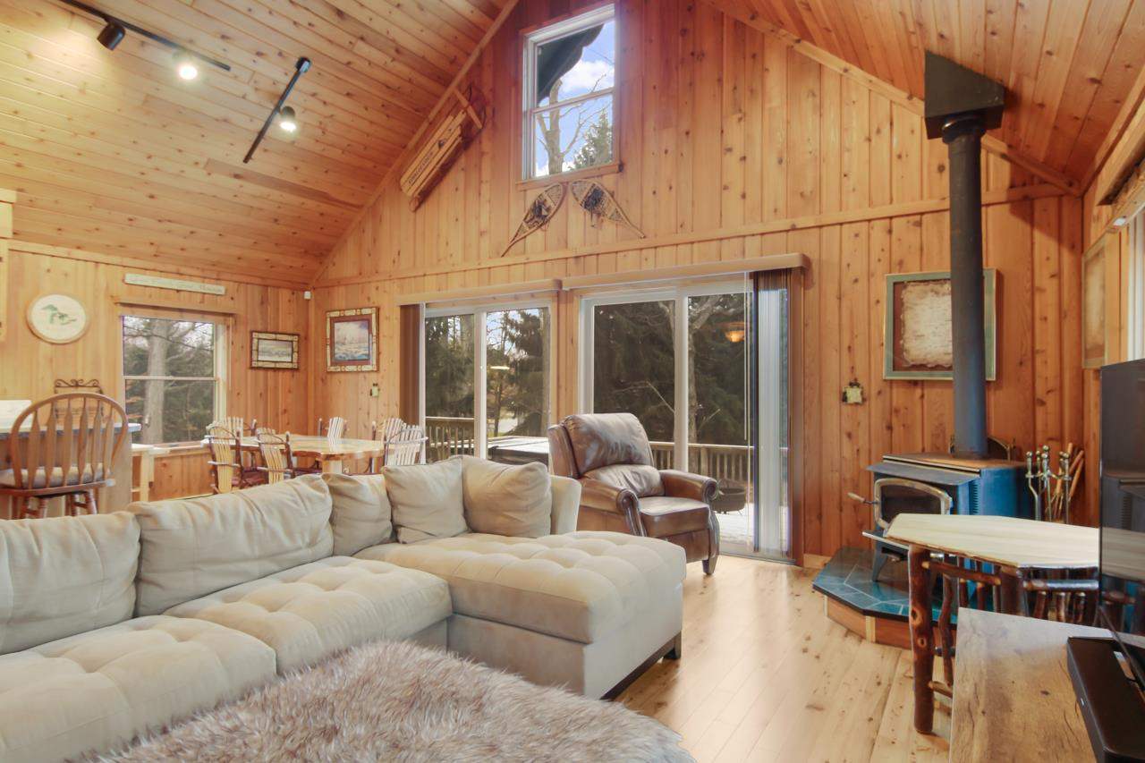 4469 Hemlock Road Cedar, MI 49621 - Photo 10 of 42 1895218-9.JPG