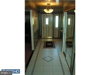 9819 Layton Road Philadelphia, PA 19115 - Photo 10 of 11