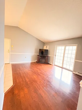 $1,700 | 34 Maple Crest Circle, Unit K, Holyoke, MA 01040