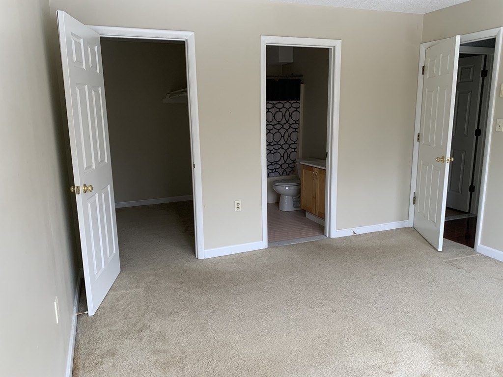 34 Maple Crest Circle, Unit K Holyoke, MA 01040 - Photo 6 of 9