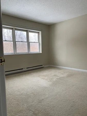 $1,700 | 34 Maple Crest Circle, Unit K, Holyoke, MA 01040