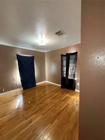 $1,300 | 5215 Bellfort Avenue, Houston, TX 77033