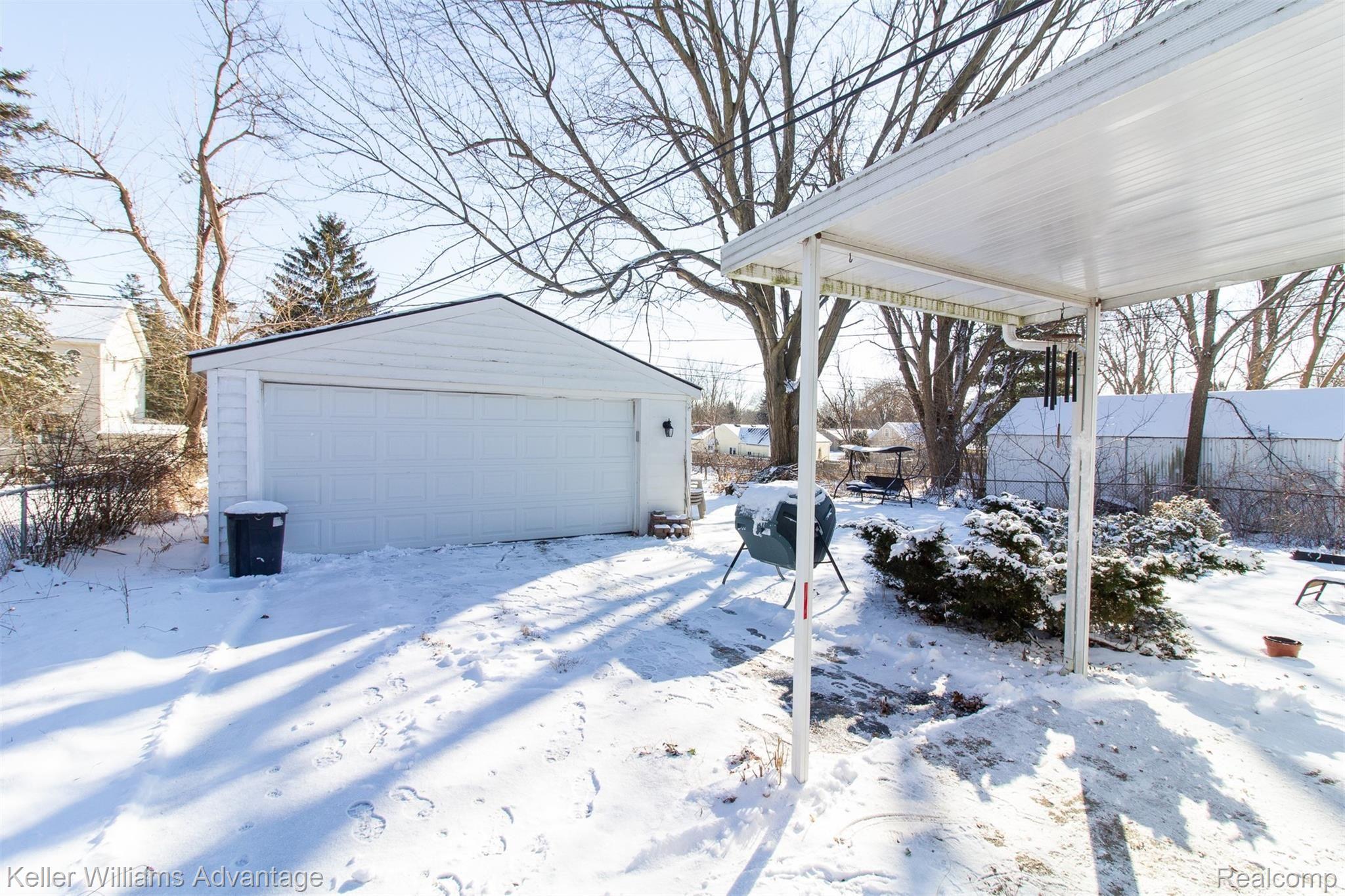 3709 Cone Avenue Rochester, MI 48309 - Photo 15 of 27 _MG_9455.jpg