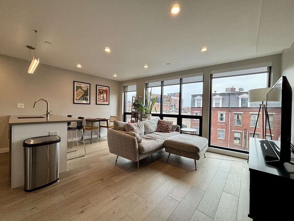 244 Hanover Street, Unit 510 Boston, MA 02113 - Photo 1 of 20