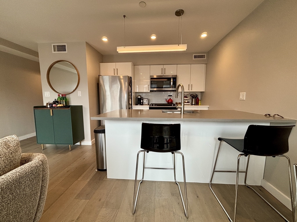 244 Hanover Street, Unit 510 Boston, MA 02113 - Photo 4 of 20