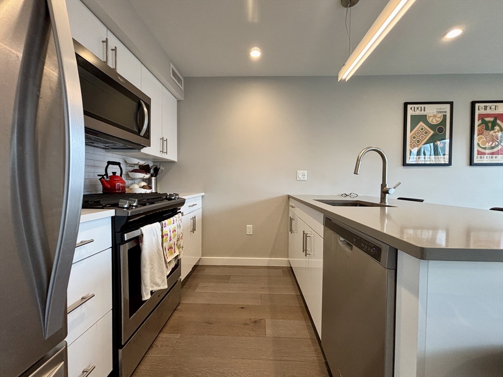 244 Hanover Street, Unit 510 Boston, MA 02113 - Photo 5 of 20