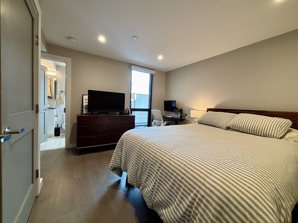 244 Hanover Street, Unit 510 Boston, MA 02113 - Photo 7 of 20