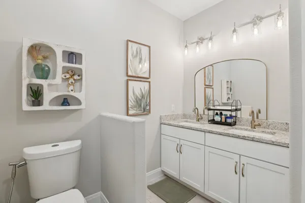 $395,000 | 112 Twin Lakes Lane, Bastrop, TX 78602