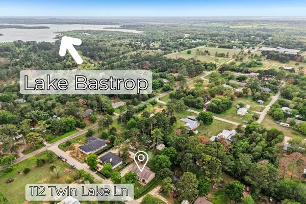 $395,000 | 112 Twin Lakes Lane, Bastrop, TX 78602