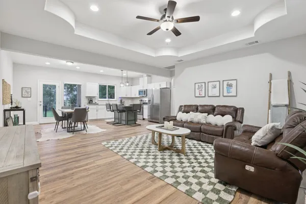 $395,000 | 112 Twin Lakes Lane, Bastrop, TX 78602