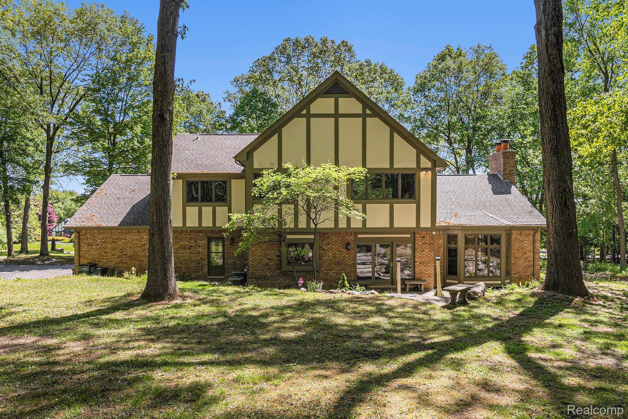 8065 Woodview Road Clarkston, MI 48348 - Photo 45 of 56 Gallery Image 45