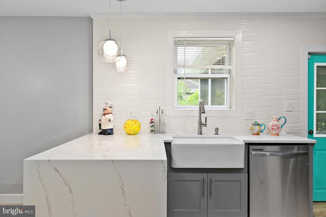 10359 Exeter Road Ocean City, MD 21842 - Photo 6 of 45 Kitchen