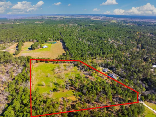 a view of an outdoor space and a lake view