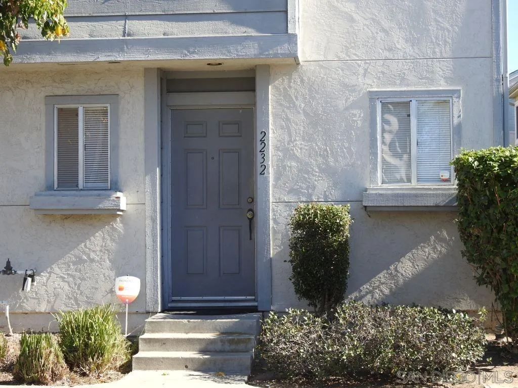 2232 Kings View Circle Spring Valley, CA 91977 - Photo 2 of 32 Gallery Image 2
