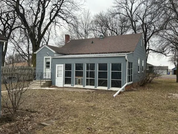 $59,500 | 823 Columbus Avenue, Westbrook, MN 56183