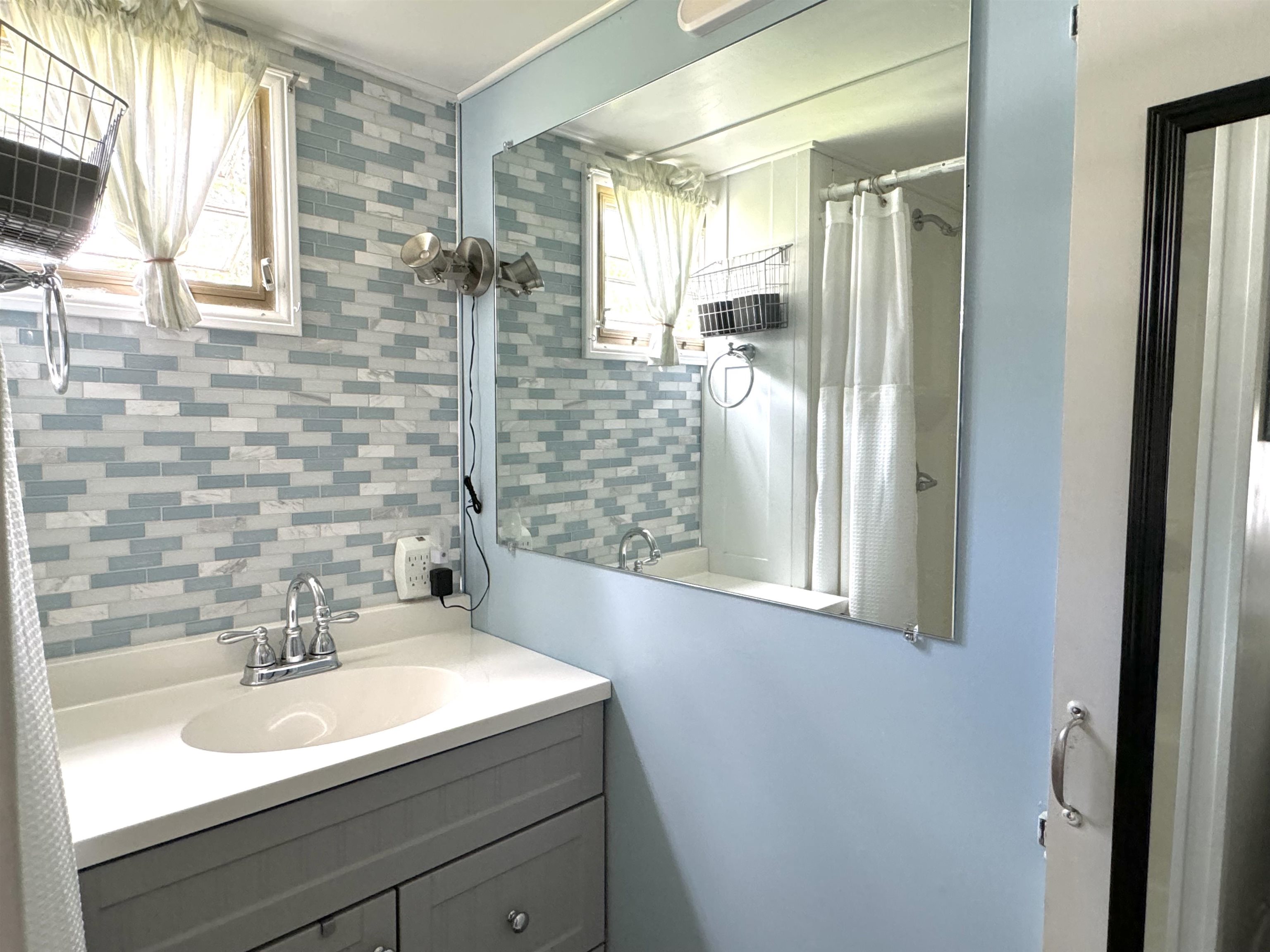 728 Scenic Road, Unit 109 Laconia, NH 03246 - Photo 17 of 29 Gallery Image 17