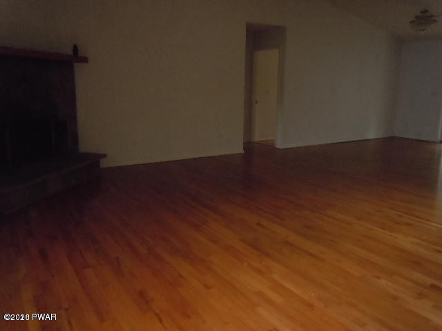 123 Maple Ridge Drive Hawley, PA 18428 - Photo 8 of 28