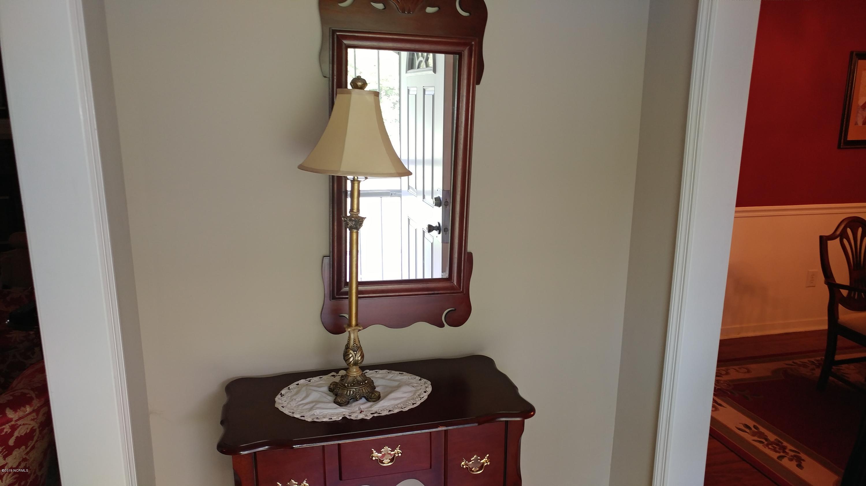 895 Blades Road Havelock, NC 28532 - Photo 12 of 16 Foyer