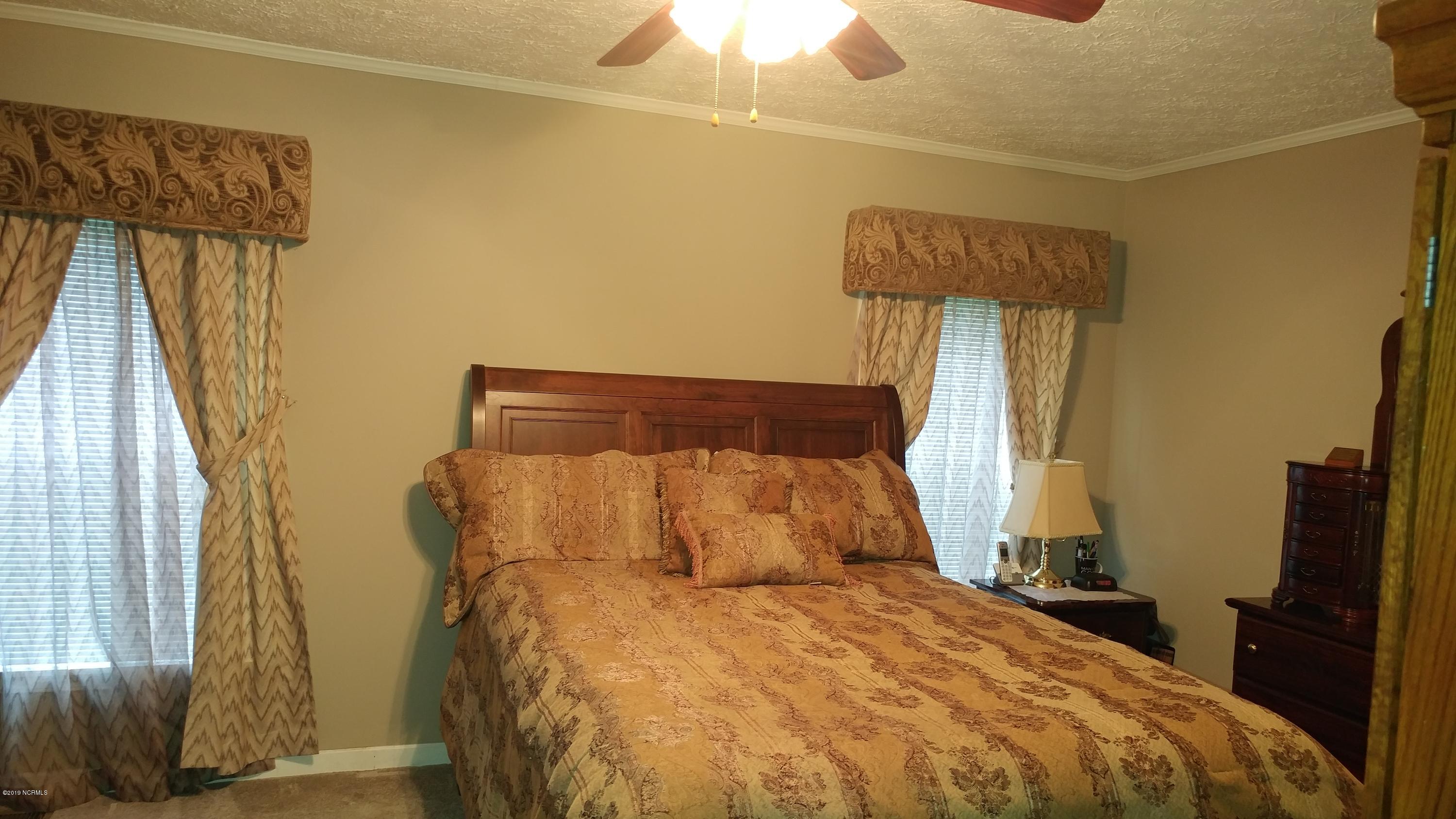 895 Blades Road Havelock, NC 28532 - Photo 6 of 16 MBR