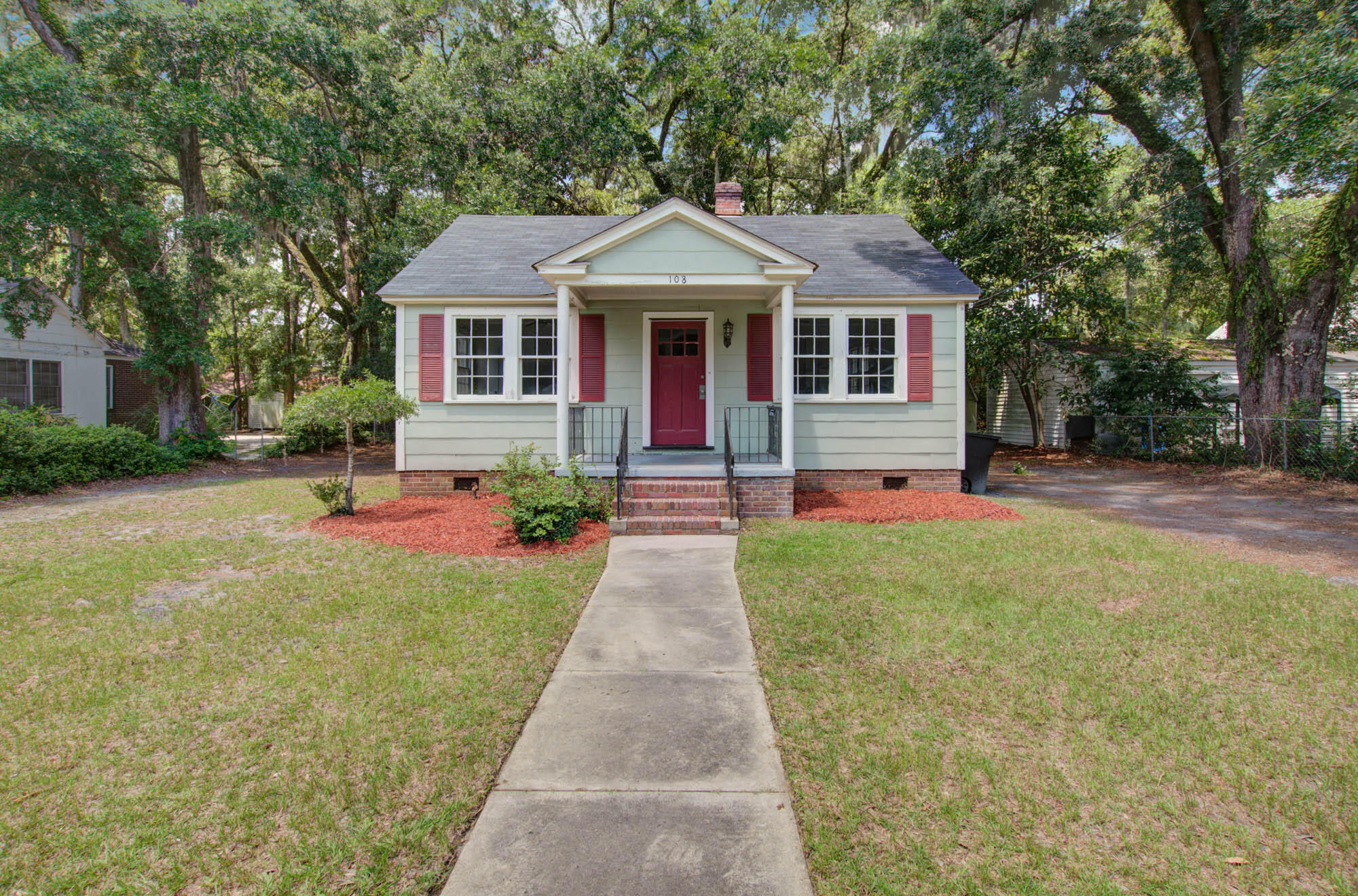 108 Rivers Street Walterboro, SC 29488 - Photo 1 of 17