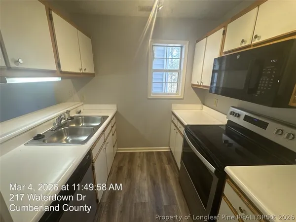$1,350 | 217 Waterdown Drive, Unit 8, Fayetteville, NC 28314