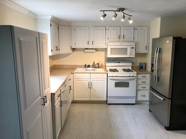 205 Burnham Road Lowell, MA 01852 - Photo 6 of 25 Gallery Image 6