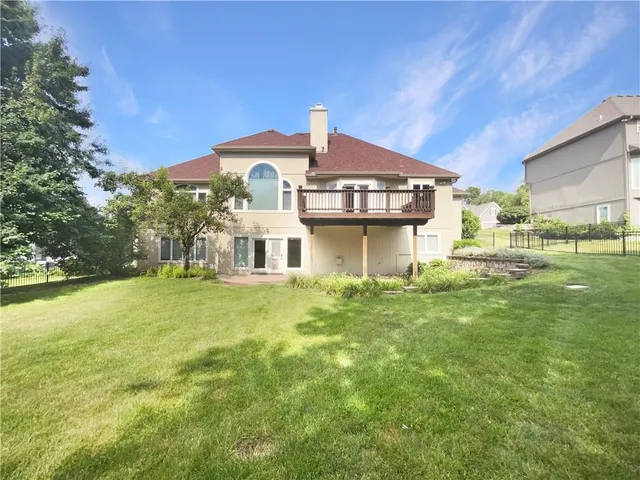 $595,000 | 10105 Northwest River Hills Drive, Kansas City, MO 64152