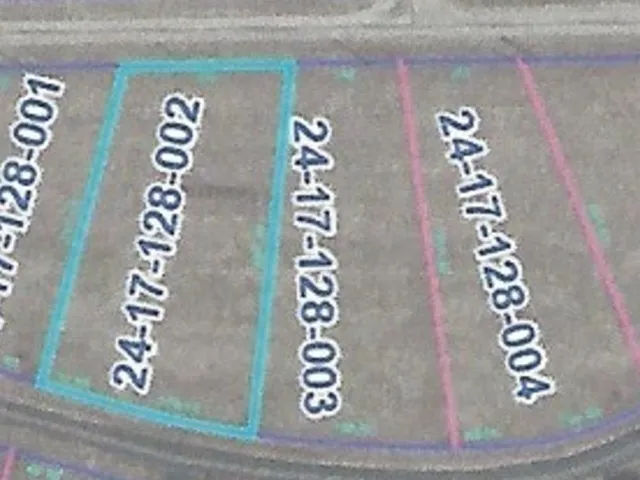 a black and white photo of a floor