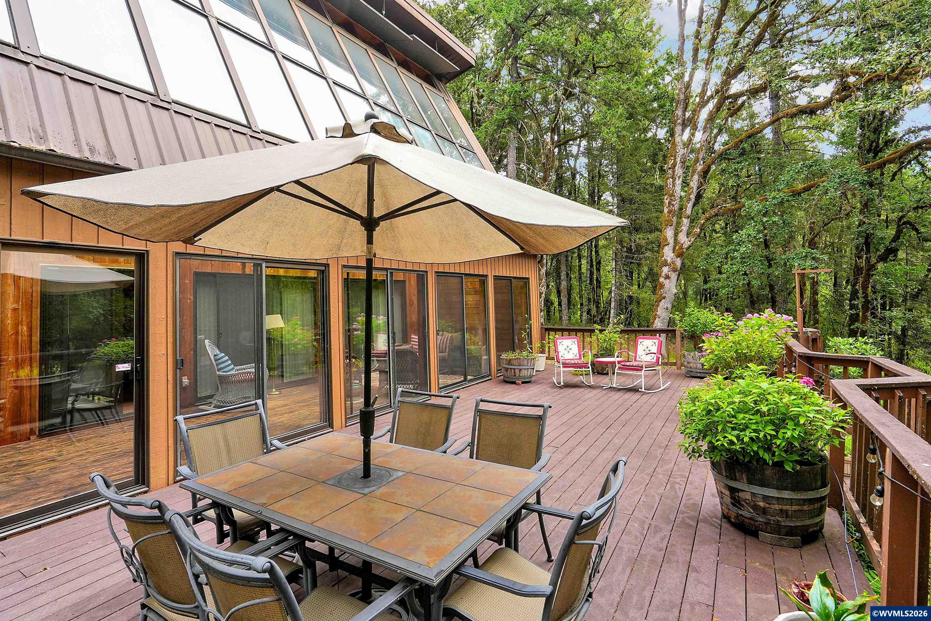 375 Pioneer Road Dallas, OR 97338 - Photo 5 of 50 Gallery Image 5