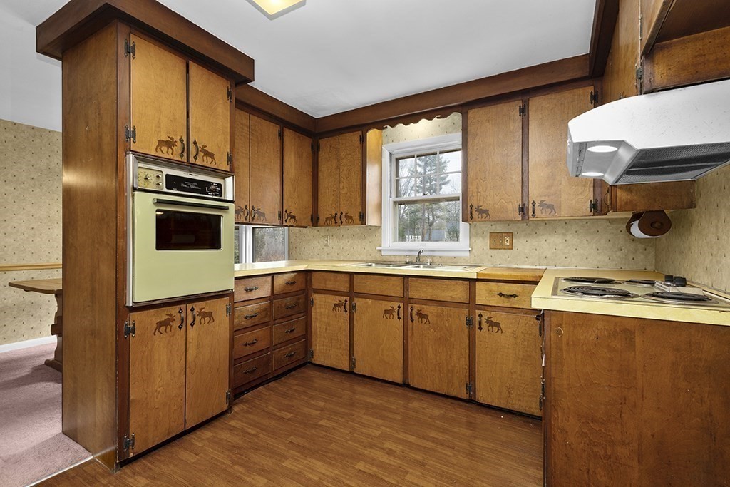 144 Glendale Road Attleboro, MA 02703 - Photo 5 of 33