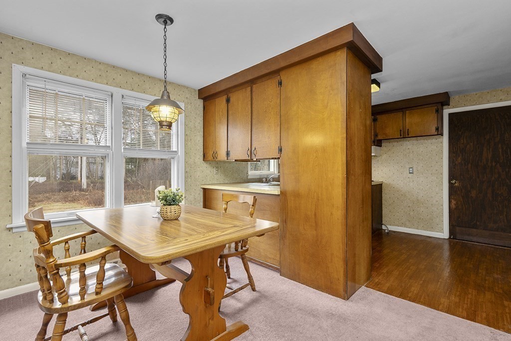 144 Glendale Road Attleboro, MA 02703 - Photo 7 of 33