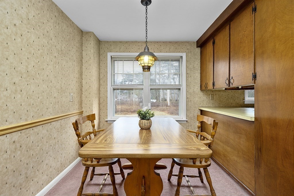 144 Glendale Road Attleboro, MA 02703 - Photo 8 of 33