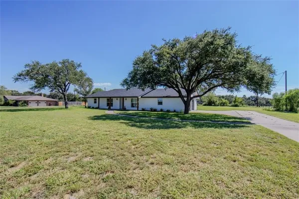 $368,000 | 615 East Trant Road, Kingsville, TX 78363