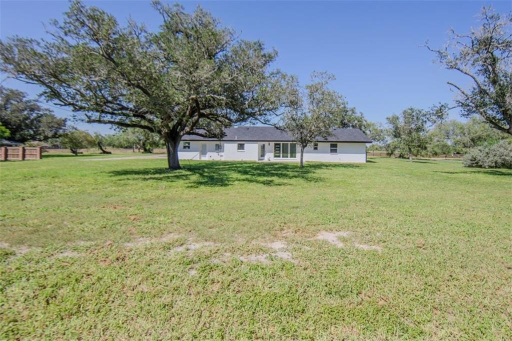 615 East Trant Road Kingsville, TX 78363 - Photo 4 of 17