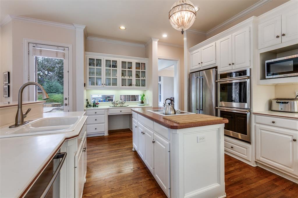 13920 Hillcrest Road Dallas, TX 75240 - Photo 10 of 33