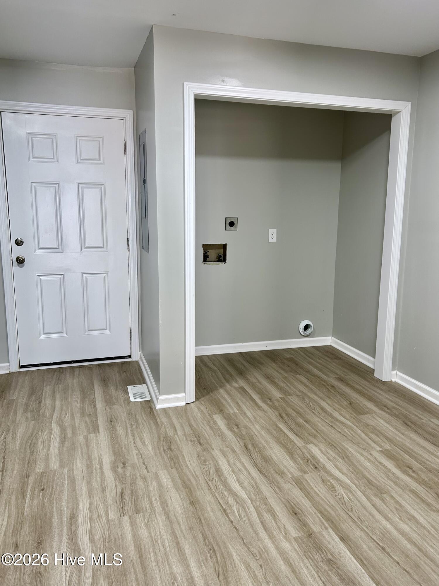 714 Pickett Street Rockingham, NC 28379 - Photo 3 of 7 laundry