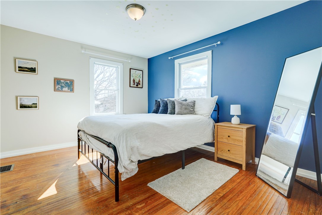 134 Wyndham Road Rochester, NY 14612 - Photo 14 of 31 Primary bedroom.