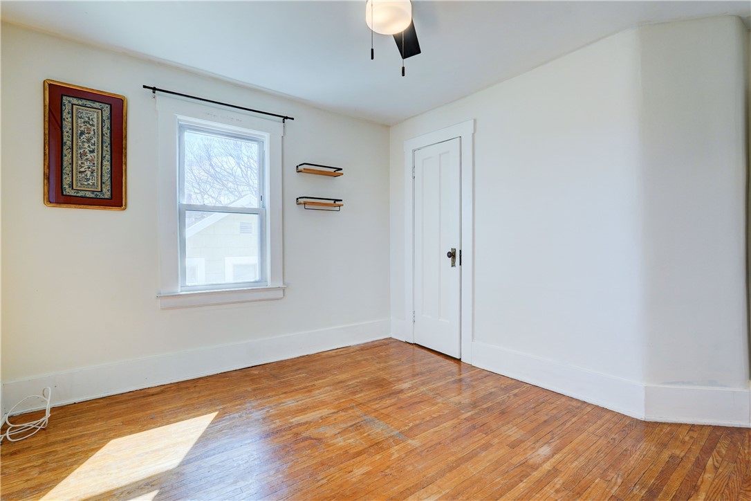 134 Wyndham Road Rochester, NY 14612 - Photo 21 of 31 Third bedroom.