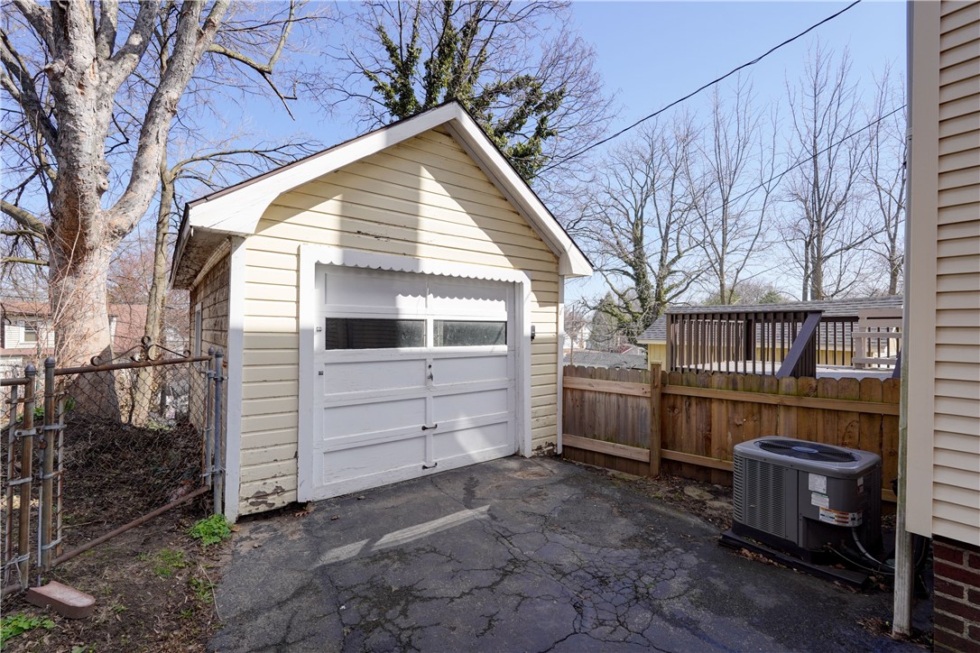 134 Wyndham Road Rochester, NY 14612 - Photo 26 of 31 One car garage.