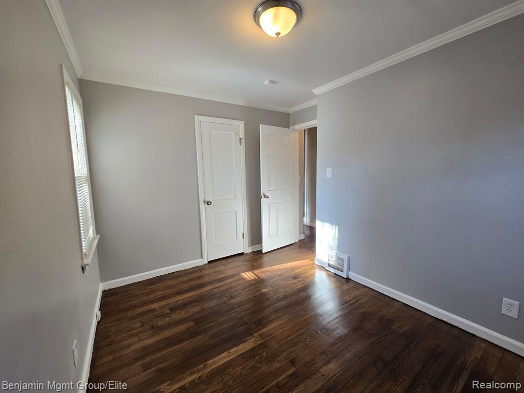 1811 Montie Road Lincoln Park, MI 48146 - Photo 6 of 14