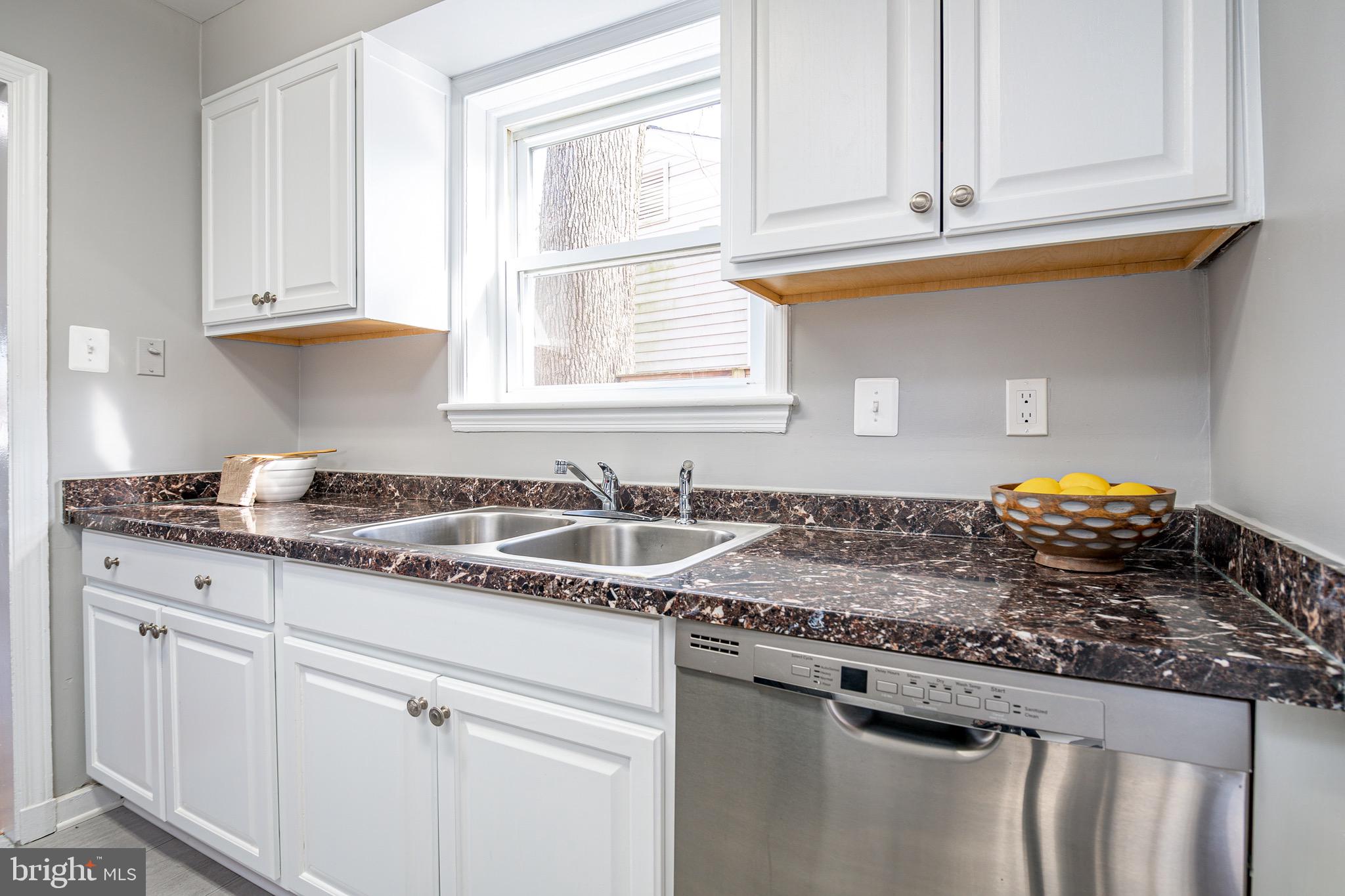 211 Whitmoor Terrace Silver Spring, MD 20901 - Photo 16 of 35