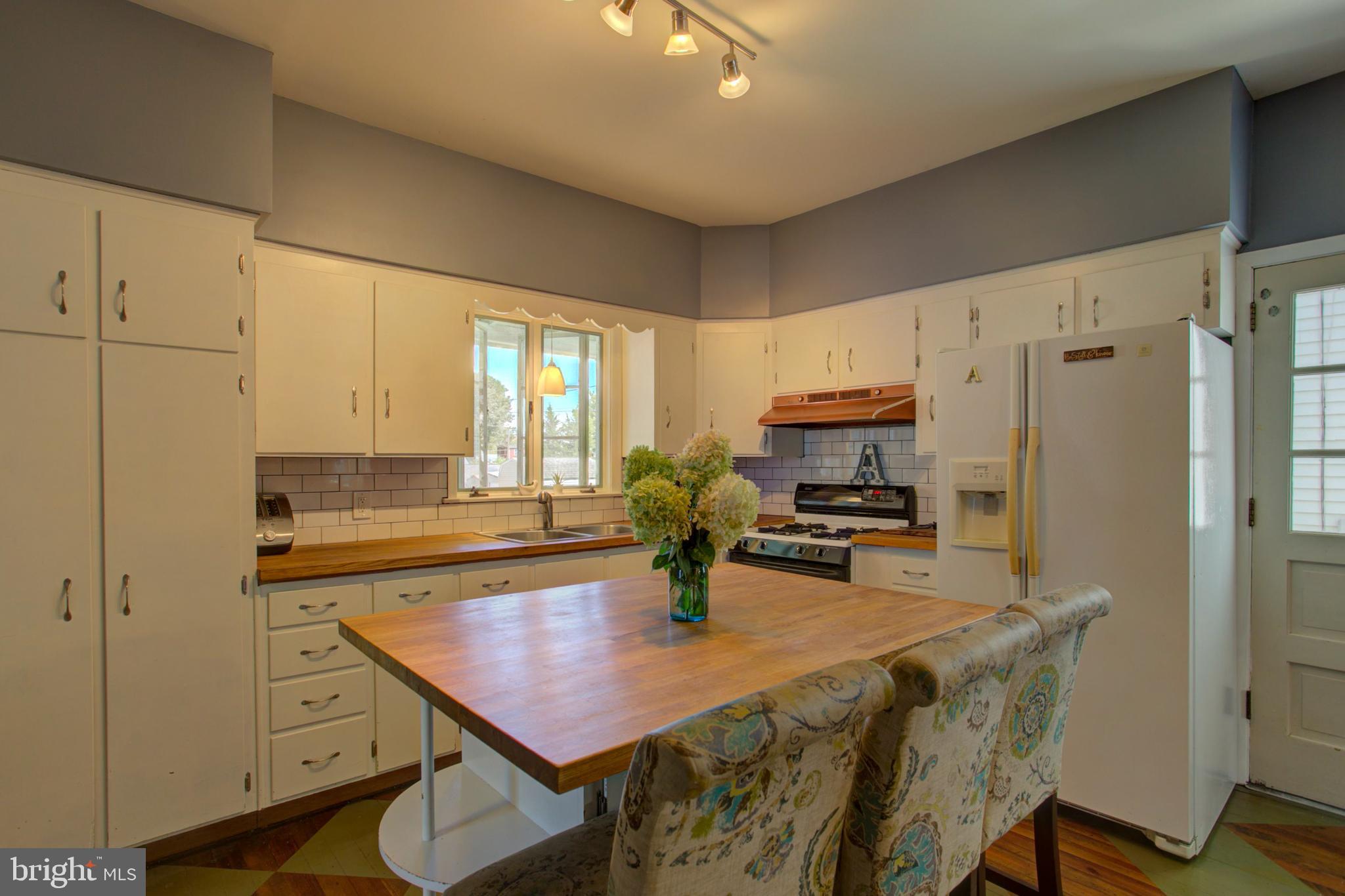 121 West Orange Street Lititz, PA 17543 - Photo 12 of 43